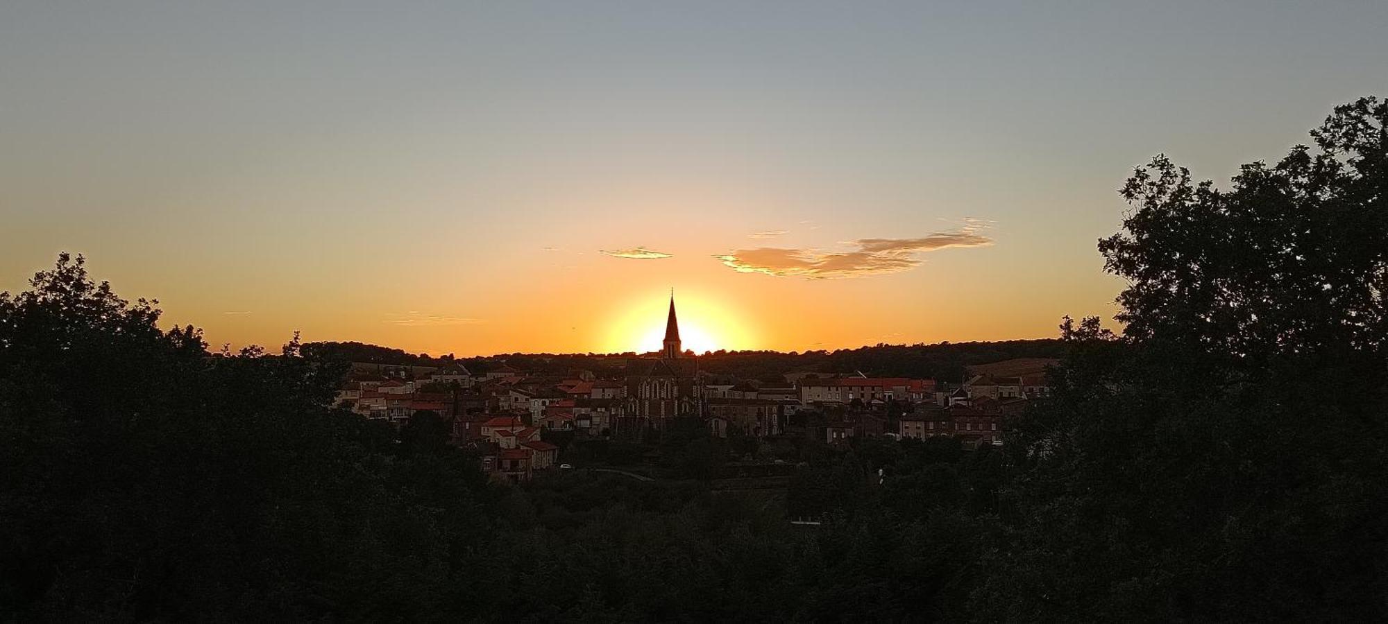 Gite De Charme Atypique Vue Panoramique Montrevault Exteriör bild