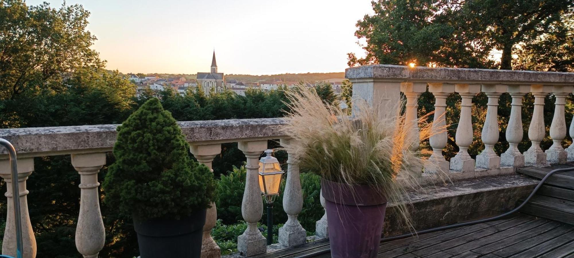 Gite De Charme Atypique Vue Panoramique Montrevault Exteriör bild